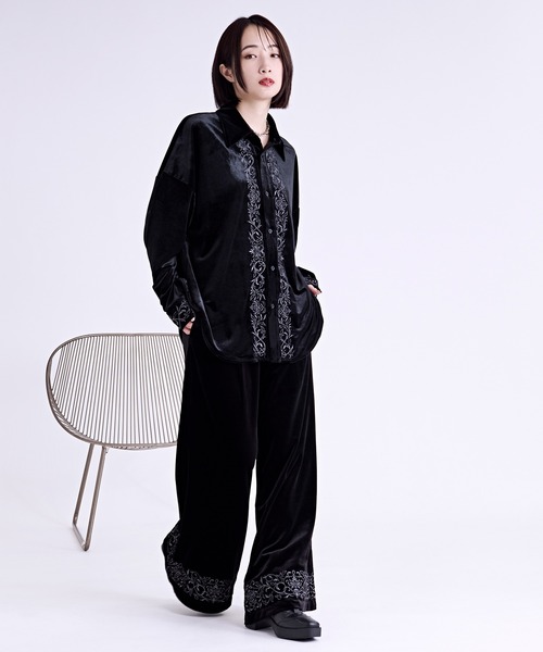 アルベロベロフレアパンツ 黒 刺繍付き アルベロベロフレアパンツ 黒 刺繍付き ベロア刺繍フレアパンツ/SETUP