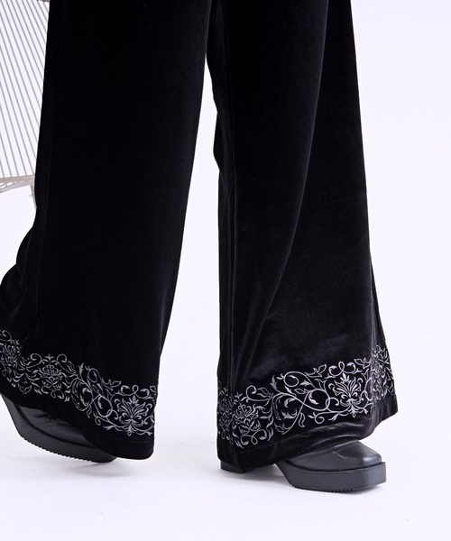 Ellno Loset(エルノロゼット)の「ベロア刺繍フレアパンツ(スラックス・メンズ・ブラック/パープル・X-SMALL/SMALL/MEDIUM/LARGE)」の19枚目の写真