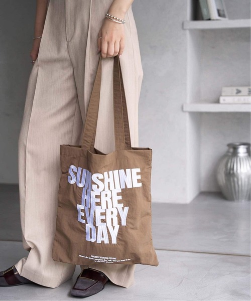 LE TALON（ルタロン）の「《追加》LETALON メッセージトート（トートバッグ・レディース・アイボリー/ブラウン/ベージュ・FREE）」の3枚目の写真