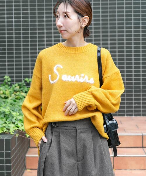 ITEMS URBANRESEARCH(アイテムズ アーバンリサーチ)の「クルーネックロゴニットプルオーバー(ニット/セーター・レディース・ネイビー/イエロー/ライトグレー・FREE)」の3枚目の写真