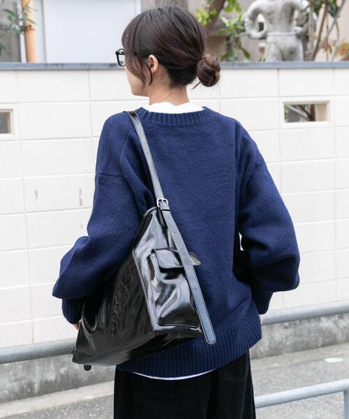 ITEMS URBANRESEARCH(アイテムズ アーバンリサーチ)の「クルーネックロゴニットプルオーバー(ニット/セーター・レディース・ネイビー/イエロー/ライトグレー・FREE)」の11枚目の写真