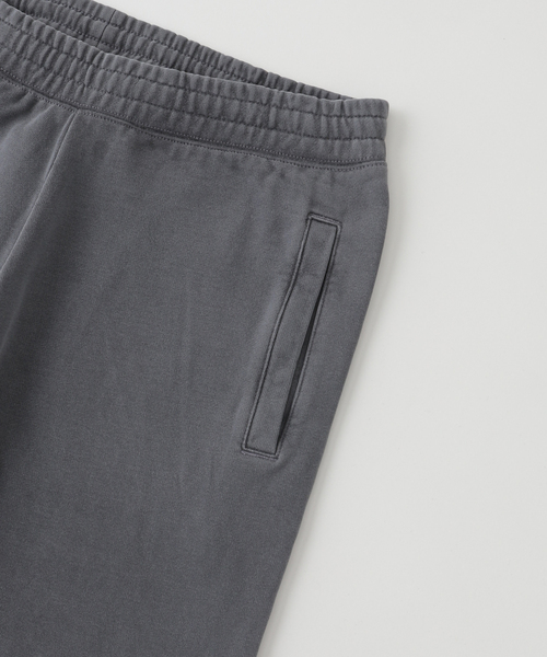 Carhartt WIP（カーハートダブリューアイピー）の「CARHARTT WIP / カーハート ダブリューアイピー VISTA GRAND SWEAT PANT（スウェットパンツ・メンズ・ブラック・SMALL/MEDIUM）」の3枚目の写真