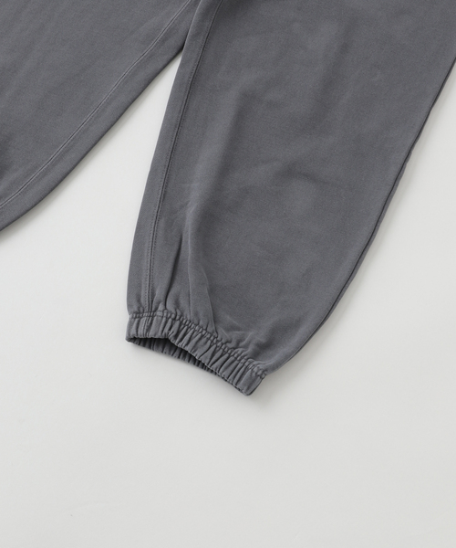 Carhartt WIP（カーハートダブリューアイピー）の「CARHARTT WIP / カーハート ダブリューアイピー VISTA GRAND SWEAT PANT（スウェットパンツ・メンズ・ブラック・SMALL/MEDIUM）」の4枚目の写真