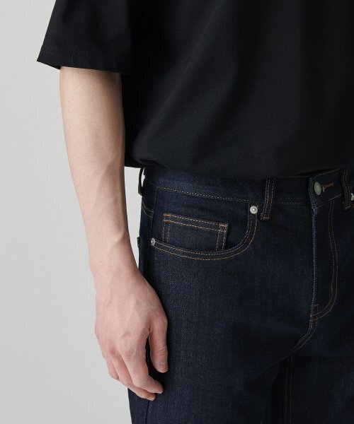 MUSINSA STANDARD（ムシンサスタンダード）の「KIPAS スリムクロップデニムパンツ [ディープインディゴ]（デニムパンツ・メンズ・その他・38/34/28/29/32/30/31/33/26/27）」の4枚目の写真