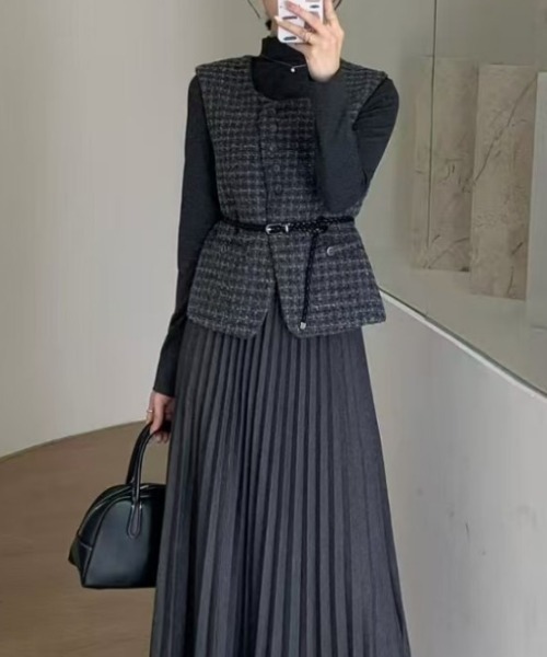 ベルト付きチェックベスト＆ニットプリーツワンピース3点セット