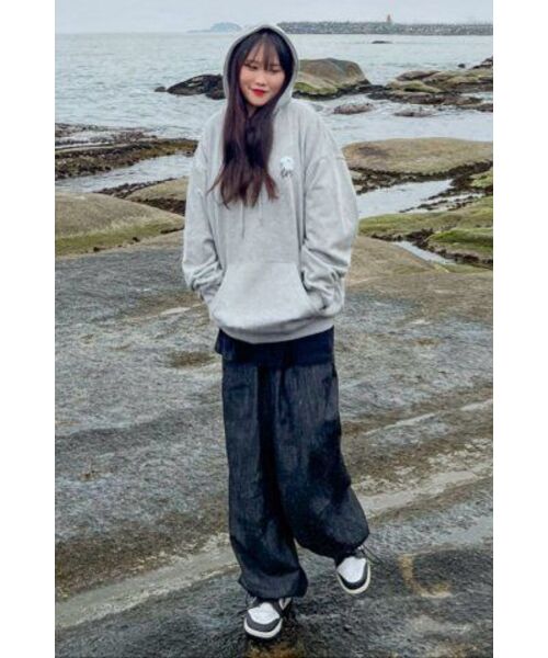 MONSTER REPUBLIC(モンスターリパブリック)の「MSRC シャロンホワイト フードパーカー グレー(パーカー・レディース・その他・LARGE/MEDIUM/SMALL/X-LARGE)」の3枚目の写真