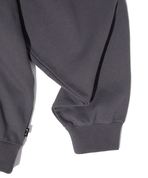 CRITIC(クリティック)の「CRACK LETTERING HOODIE CHARCOAL(パーカー・レディース・その他・X-LARGE/MEDIUM/LARGE)」の7枚目の写真