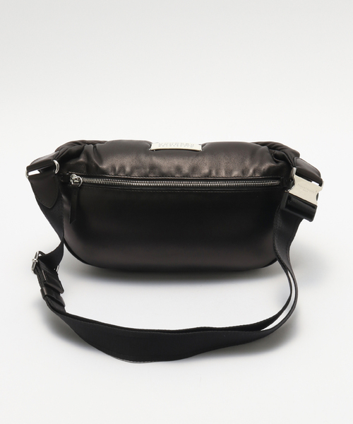 EDIFICE（エディフィス）の「MAISON MARGIELA (メゾン マルジェラ) GLAM SLAM BELT BAG（クラッチバッグ・メンズ・ブラック・FREE）」の3枚目の写真