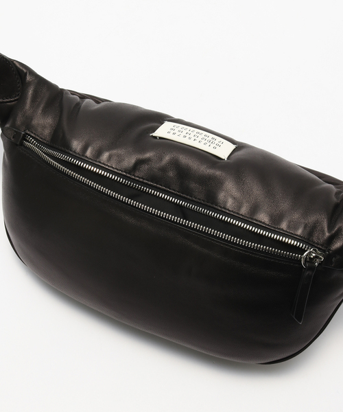 EDIFICE（エディフィス）の「MAISON MARGIELA (メゾン マルジェラ) GLAM SLAM BELT BAG（クラッチバッグ・メンズ・ブラック・FREE）」の7枚目の写真