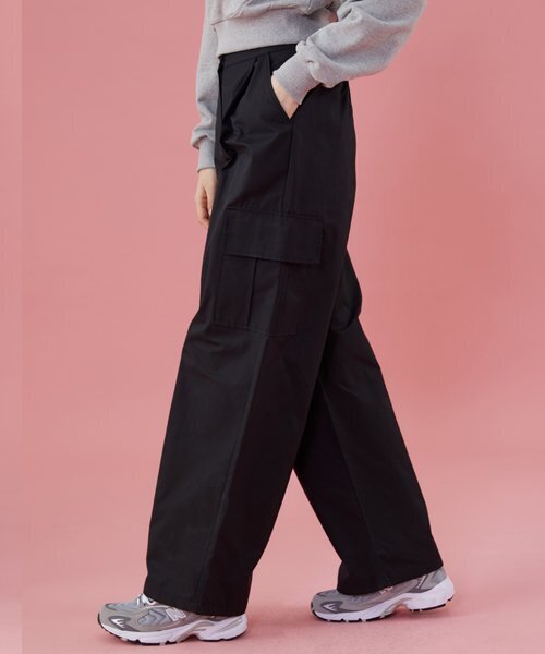 KOLEAT（コレット）の「WOMEN機能性バスラックワイドカーゴスラックスパンツ[BLACK]（スラックス・レディース・その他・SMALL/MEDIUM）」の3枚目の写真