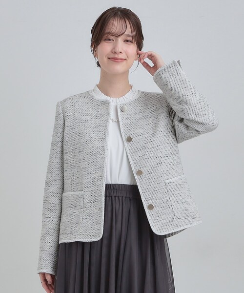 SHOO・LA・RUE（シューラルー）の「【S-3L】オンとオフで印象が変わる ライトツイードジャケット（ノーカラージャケット・レディース・ホワイト系6/アイボリー系3/ネイビー系3・01/02/03/04/05）」の6枚目の写真