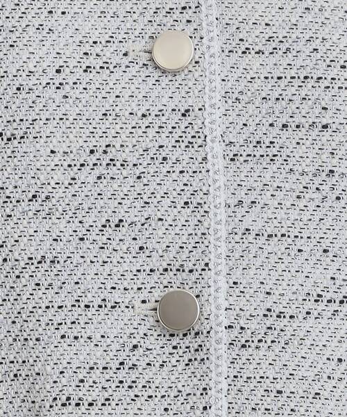 SHOO・LA・RUE（シューラルー）の「【S-3L】柔らかく軽い ライトツイードジャケット（ノーカラージャケット・レディース・ホワイト系6/アイボリー系3/ネイビー系3・01/02/03/04/05）」の21枚目の写真