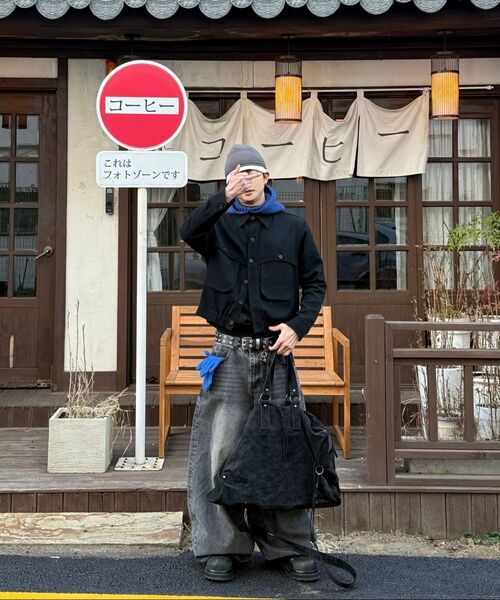 IDWS(アイドンワナセル)の「Mega Coil Boston Bag Brown(ボストンバッグ・レディース・その他・OS)」の3枚目の写真