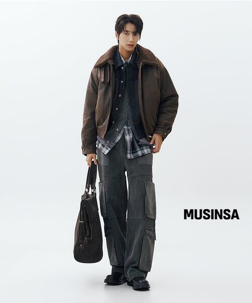 IDWS(アイドンワナセル)の「Mega Coil Boston Bag Brown(ボストンバッグ・レディース・その他・OS)」の7枚目の写真