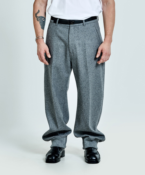 51%(フィフティーワンパーセント)の「Wool pants - Grey(その他パンツ・メンズ・その他・LARGE/MEDIUM)」の1枚目の写真