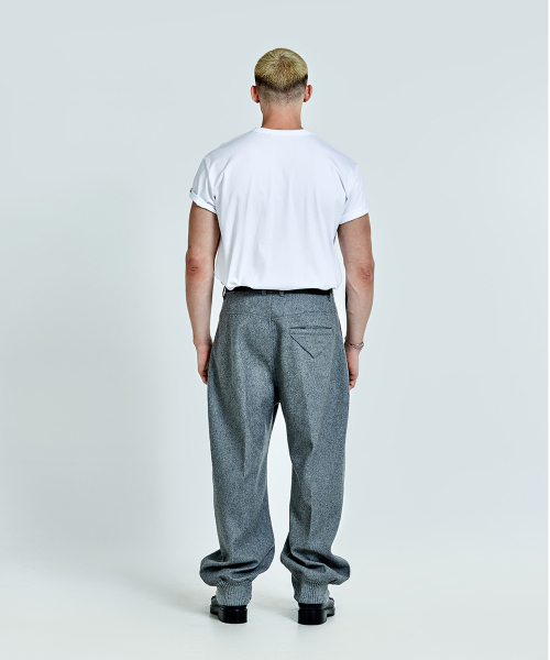 51%(フィフティーワンパーセント)の「Wool pants - Grey(その他パンツ・メンズ・その他・LARGE/MEDIUM)」の4枚目の写真