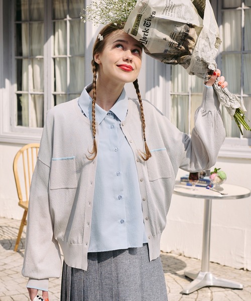 BONLECILL（ボンルシール）の「【UVカット率92％】配色ちびポケットシアーカーディガン【纏うUVケア - ソルヴェール】（カーディガン/ボレロ・レディース・ライトイエロー/グレー/チャコールグレー/ネイビー/ピンク/ブラウン/アイボリー・FREE）」の4枚目の写真