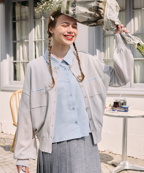 BONLECILL（ボンルシール）の「【UVカット率92％】配色ちびポケットシアーカーディガン【纏うUVケア - ソルヴェール】（カーディガン/ボレロ・レディース・ライトイエロー/グレー/チャコールグレー/ネイビー/ピンク/ブラウン/アイボリー・FREE）」の11枚目の写真