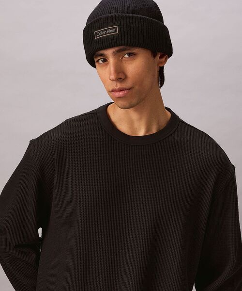 Calvin Klein(カルバン・クライン)の「【ユニセックス】長袖Tシャツ - ロゴパッチロングスリーブワッフルTシャツ(Tシャツ/カットソー・メンズ・ブラック/グレー/ベージュ・L/XL/M/S)」の13枚目の写真
