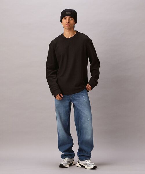 Calvin Klein(カルバン・クライン)の「【ユニセックス】長袖Tシャツ - ロゴパッチロングスリーブワッフルTシャツ(Tシャツ/カットソー・メンズ・ブラック/グレー/ベージュ・L/XL/M/S)」の4枚目の写真