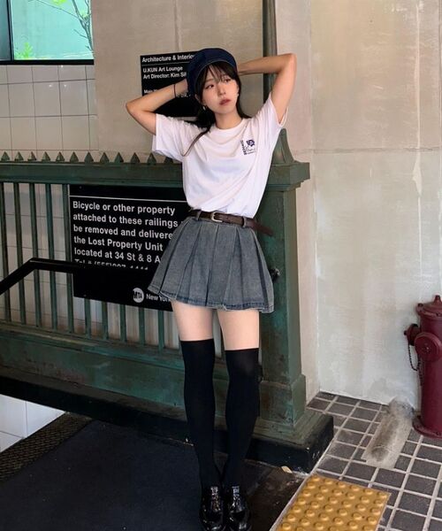 OUNDERR(オアンダーアール)の「UNKNOWN CAT オーバーサイズ 半袖Tシャツ (ワイン)(Tシャツ/カットソー・レディース・その他・SMALL/MEDIUM/LARGE/X-LARGE/XX-LARGE)」の4枚目の写真