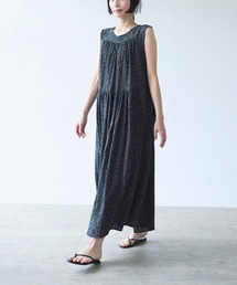 yuni | Rayon/Cupra/cotton print tiered  no sleeves ワンピース(ワンピース)