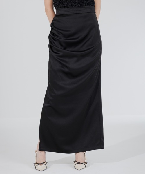 SENEE(セニー)の「satin drape long skirt(サテンドレープロングスカート)(スカート・レディース・アイボリー/ブラック・MEDIUM/SMALL)」の1枚目の写真