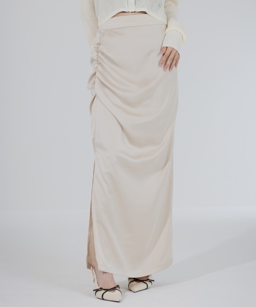 SENEE(セニー)の「satin drape long skirt(サテンドレープロングスカート)(スカート・レディース・アイボリー/ブラック・MEDIUM/SMALL)」の15枚目の写真