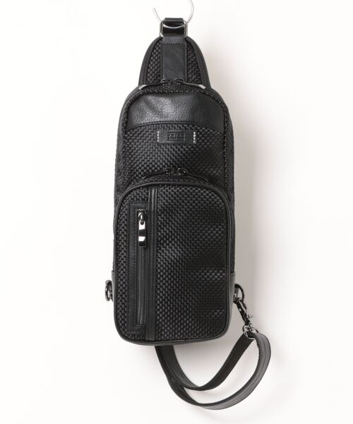 UNION STATION（ユニオンステーション）の「イチマツ柄ボディバッグ（ボディバッグ/ウエストポーチ・メンズ・ブラック×グレー/ネイビー/ブラック×ブラック・FREE）」の3枚目の写真