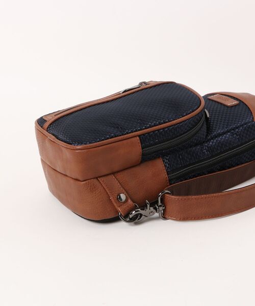 UNION STATION（ユニオンステーション）の「イチマツ柄ボディバッグ（ボディバッグ/ウエストポーチ・メンズ・ブラック×グレー/ネイビー/ブラック×ブラック・FREE）」の5枚目の写真