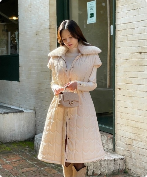 セール】キルティング ウエストマーク ノースリーブ ロングベスト