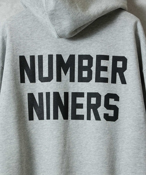 NUMBER (N)INE（ナンバーナイン）の「NUMBER NINERS BACK PRINTED FULL ZIP SWEAT HOODIE / ナンバーナイナーズ バックプリント ジップパーカー（パーカー・メンズ・トップグレー/ブラック・XL/L/M）」の16枚目の写真