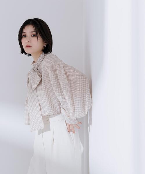 NATURAL BEAUTY BASIC（ナチュラルビューティーベーシック）の「◇ミニチェック2wayボウタイブラウス（シャツ/ブラウス・レディース・ホワイト系その他/ブルー系その他/ホワイト系その他2・SMALL/MEDIUM）」の22枚目の写真