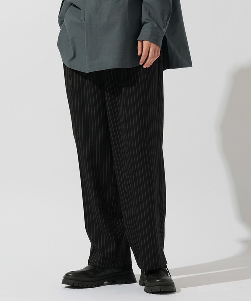 niko and...（ニコアンド）の「ワイドストライプスラックス（スラックス・メンズ・ブラウン/グレー/ブラック・MEDIUM/LARGE）」の2枚目の写真