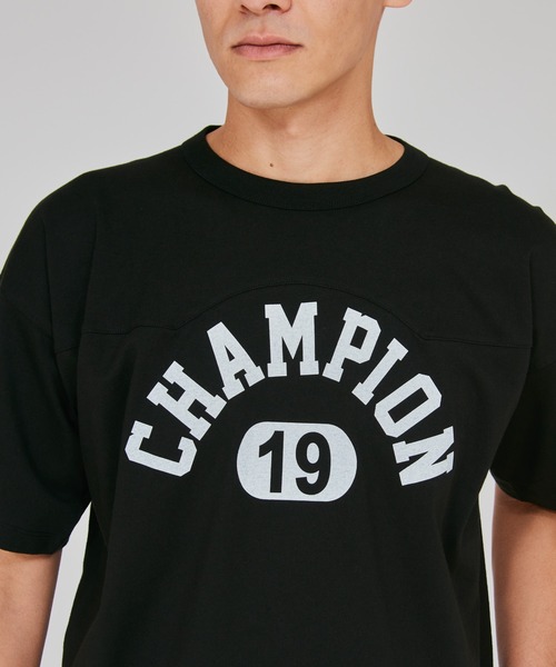 Champion(チャンピオン)の「【Champion/チャンピオン】メンズ メンズカジュアル ショートスリーブTシャツ(Tシャツ/カットソー・メンズ・ホワイト/ブラック/ライトブラウン/ベージュ系その他3・X-LARGE/LARGE/MEDIUM)」の5枚目の写真