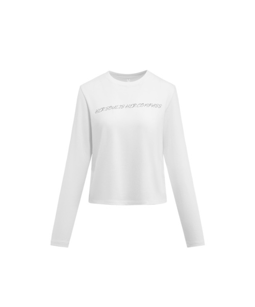 BUTTON SEOUL（ボタンソウル）の「[ウィメンズ] モーダルブレンドハンドライティングフォントセミクロップロングスリーブTシャツ(2 COLORS)（Tシャツ/カットソー・レディース・ブラック/ホワイト・SMALL/MEDIUM/LARGE）」の2枚目の写真