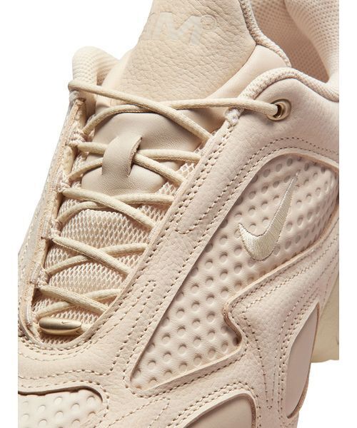 NIKE（ナイキ）の「【NIKE meets emmi】AIR MAX MUSE SE（スニーカー・レディース・ベージュ・23/23.5/24/24.5/25/25.5）」の3枚目の写真