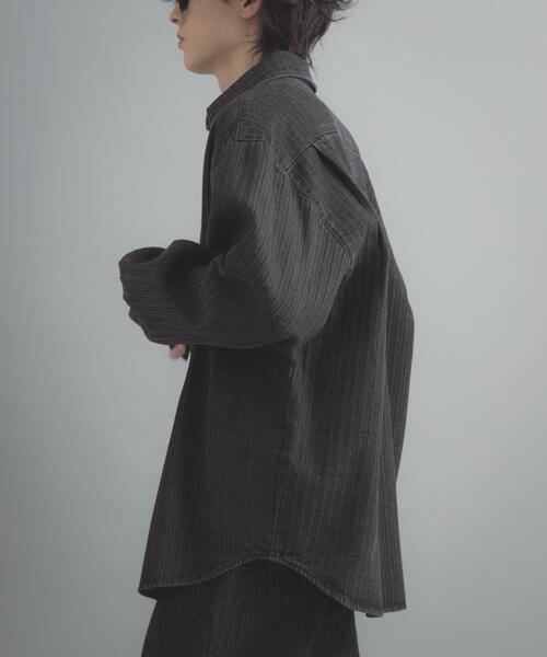 SENSE OF PLACE by URBAN RESEARCH(センスオブプレイスバイアーバンリサーチ)の「ジャガードデニムレギュラーカラーシャツ(シャツ/ブラウス・メンズ・ブラック/インディゴブルー・LARGE/MEDIUM)」の7枚目の写真