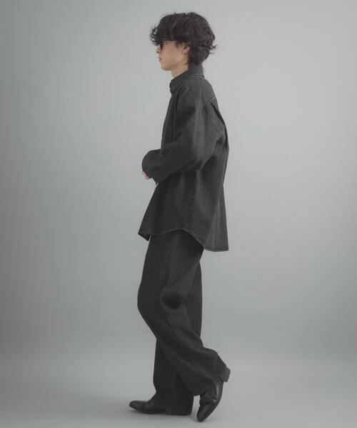 SENSE OF PLACE by URBAN RESEARCH(センスオブプレイスバイアーバンリサーチ)の「ジャガードデニムレギュラーカラーシャツ(シャツ/ブラウス・メンズ・ブラック/インディゴブルー・LARGE/MEDIUM)」の9枚目の写真