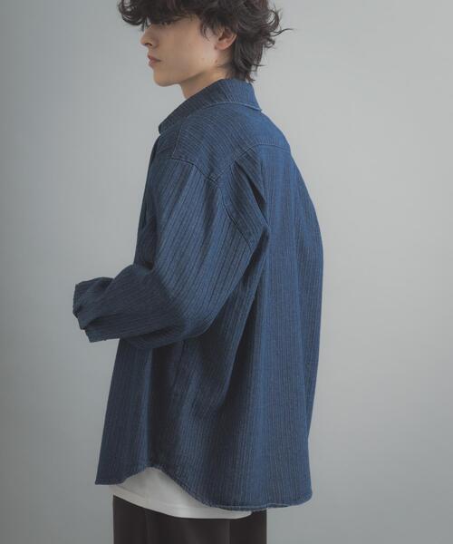 SENSE OF PLACE by URBAN RESEARCH(センスオブプレイスバイアーバンリサーチ)の「ジャガードデニムレギュラーカラーシャツ(シャツ/ブラウス・メンズ・ブラック/インディゴブルー・LARGE/MEDIUM)」の15枚目の写真
