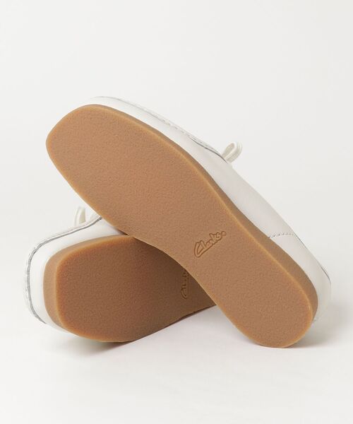 Clarks(クラークス)の「WallabeeEVO / ワラビーエヴォ (ホワイトレザー)(モカシン/デッキシューズ・メンズ・ホワイト・UK6/UK6.5/UK7/UK7.5/UK8/UK8.5/UK9/UK9.5/UK10/UK10.5/UK11)」の11枚目の写真