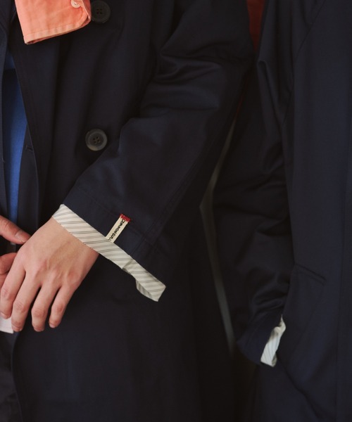 common gull products.(コモンガルプロダクツ)の「花の通り雨に吹かれるトレンチコート(トレンチコート・レディース・ネイビー/ベージュ系・SMALL/MEDIUM/LARGE)」の17枚目の写真