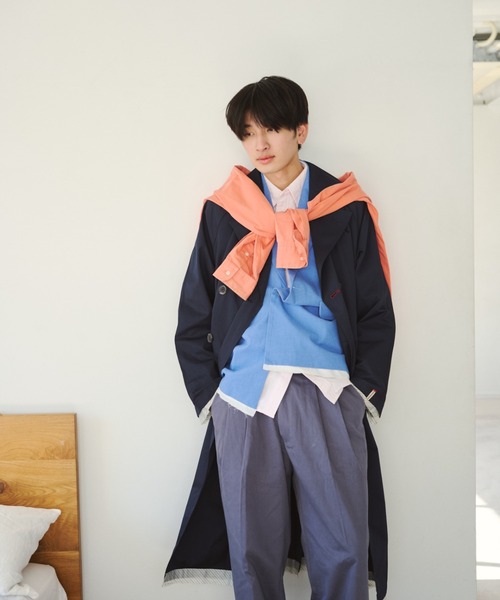 common gull products.(コモンガルプロダクツ)の「花の通り雨に吹かれるトレンチコート(トレンチコート・レディース・ネイビー/ベージュ系・SMALL/MEDIUM/LARGE)」の8枚目の写真