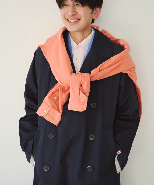 common gull products.(コモンガルプロダクツ)の「花の通り雨に吹かれるトレンチコート(トレンチコート・レディース・ネイビー/ベージュ系・SMALL/MEDIUM/LARGE)」の4枚目の写真