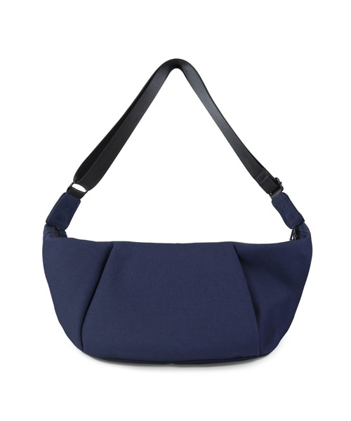Un coeur(アンクール)の「【Un coeur/アンクール】CROISSANT SHOULDE / クロワッサン ショルダー TORO2 / K905078(ショルダーバッグ・メンズ・グレー/ネイビー/ブラック/ブラウン・FREE)」の4枚目の写真