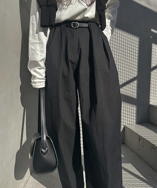 WILLFULLY(ウィルフリー)の「thick belt loop tuck wide PT(その他パンツ・レディース・モカ/ブラック・S/M)」の1枚目の写真