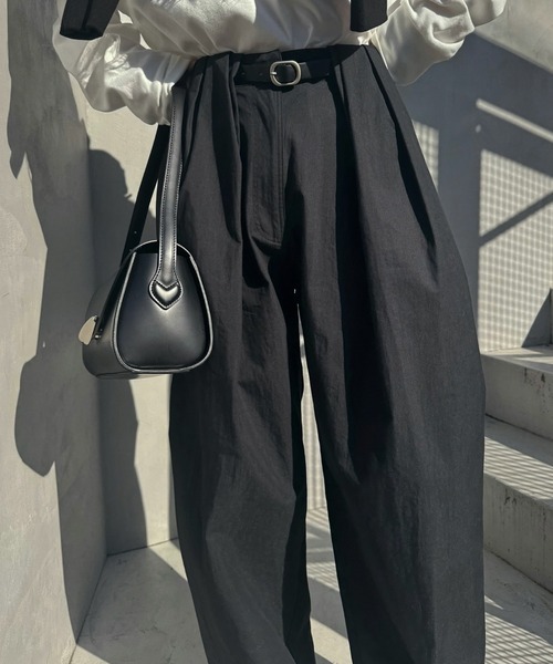 WILLFULLY(ウィルフリー)の「thick belt loop tuck wide PT(その他パンツ・レディース・モカ/ブラック・S/M)」の3枚目の写真