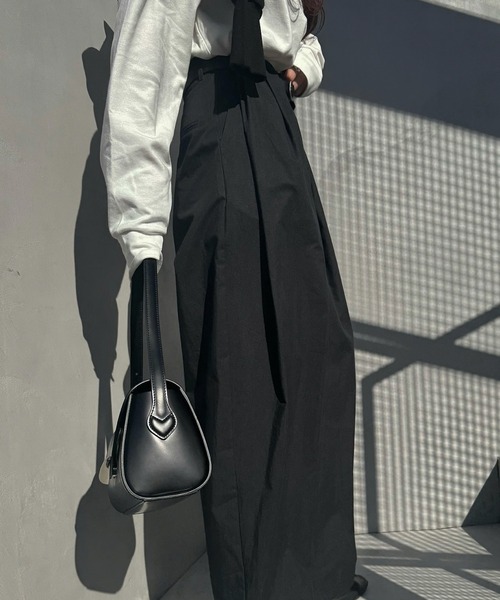 WILLFULLY(ウィルフリー)の「thick belt loop tuck wide PT(その他パンツ・レディース・モカ/ブラック・S/M)」の7枚目の写真