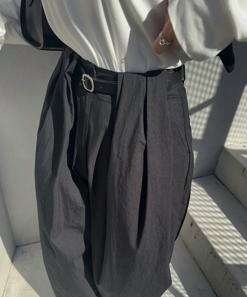 WILLFULLY(ウィルフリー)の「thick belt loop tuck wide PT(その他パンツ・レディース・モカ/ブラック・S/M)」の9枚目の写真