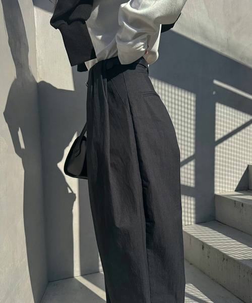 WILLFULLY(ウィルフリー)の「thick belt loop tuck wide PT(その他パンツ・レディース・モカ/ブラック・S/M)」の11枚目の写真